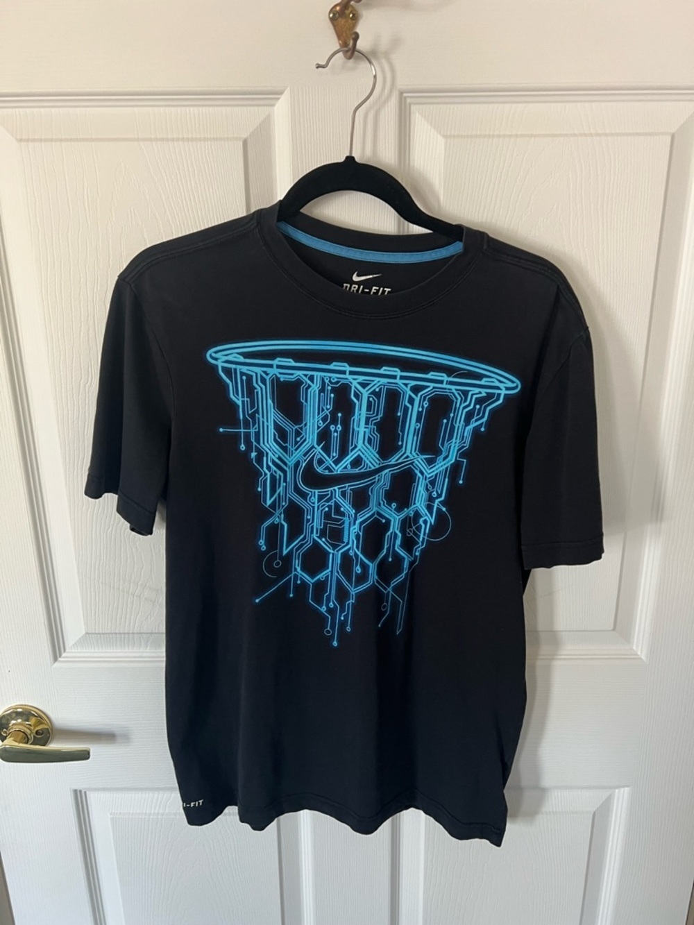 Nike basketball dri fit, black and blue graphic T-shirt, size medium